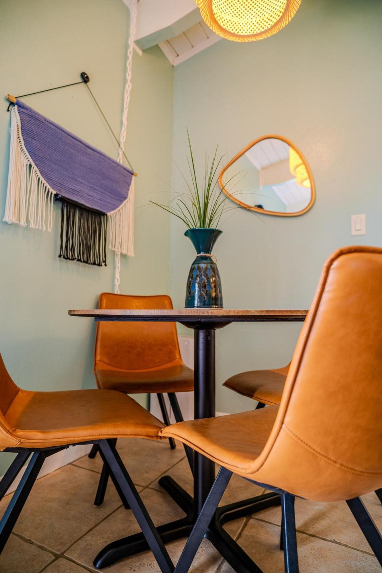 Kingfishers Retreat Serene 1Br Escape With Balcony 207 Pulau Padre Selatan Bagian luar foto